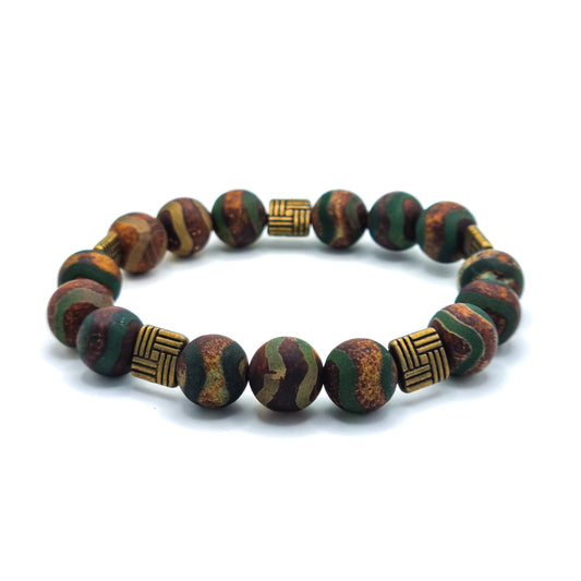 Bracelet with Tibetan Agate and Antique Gold Beads Big Stone | ,,Unknown Temple"